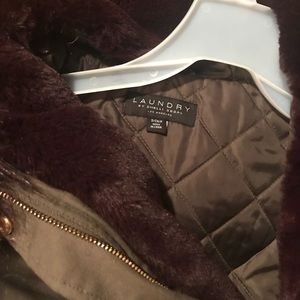 Olive green jacket!💚